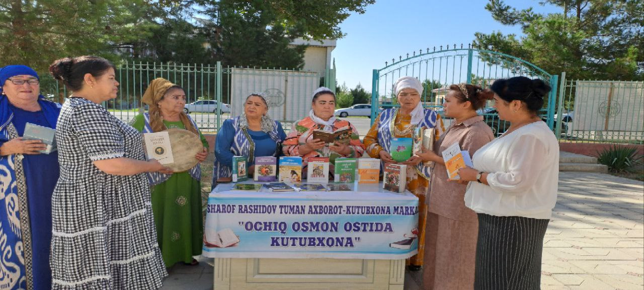 “Ochiq osmon ostida kutubxona”.