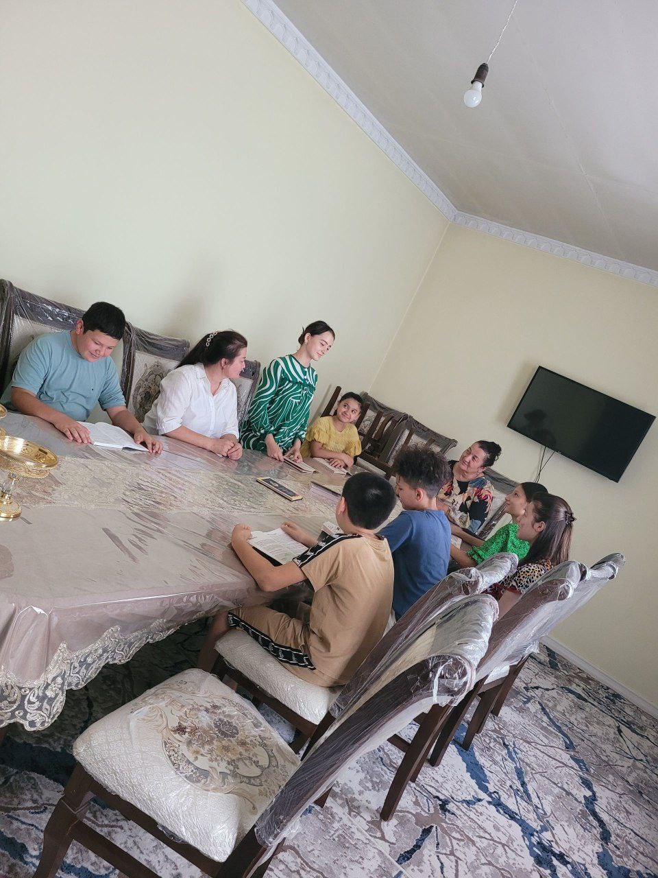 #Oilamiz_kitobxon. #Manaviyatli_avlod_poydevori. #Davra¬_suhbati.