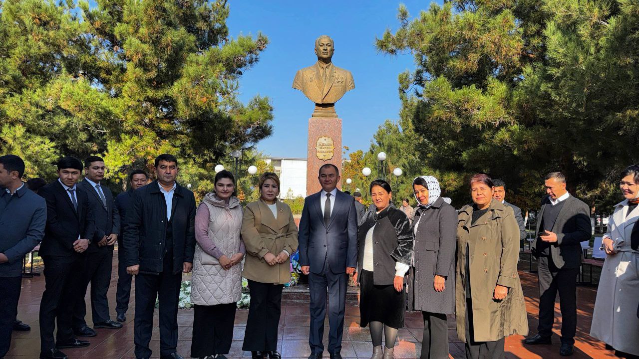 Sharof Rashidov tumanida Sharof Rashidov tavalludining 108 yilligi munosabati bilan tantanali tadbir bo‘lib o‘tdi.