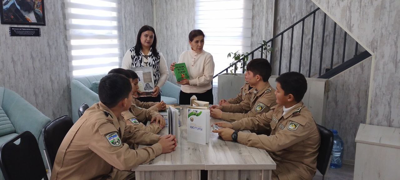 “Vatan himoyasi — muqaddas burch” mavzusida davra suhbati bo‘lib o‘tdi.