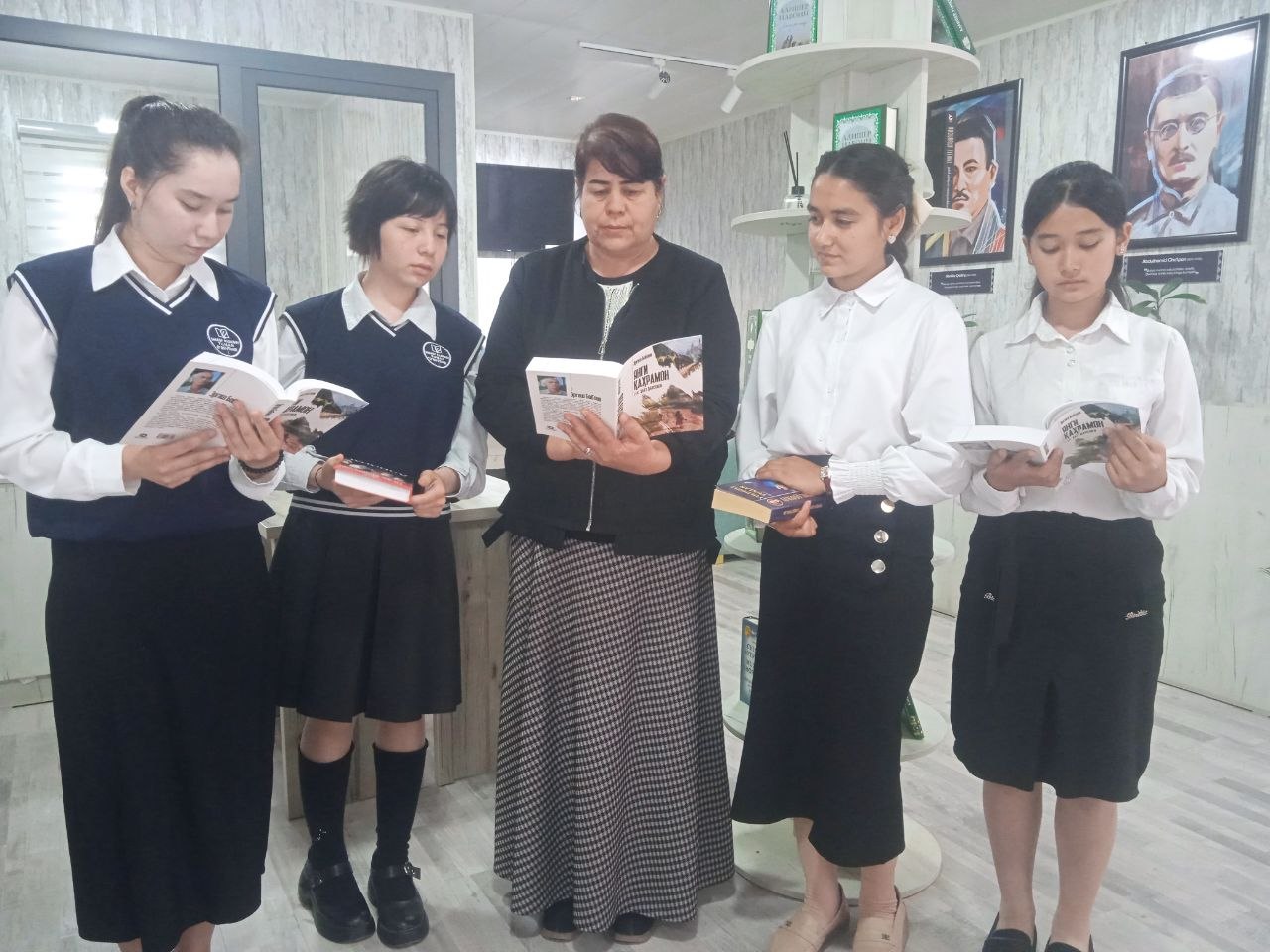 Ergash Boboyevning ilk "Yangi qahramon yoki hayot darsligi ” asari haqida bibliografik sharh.