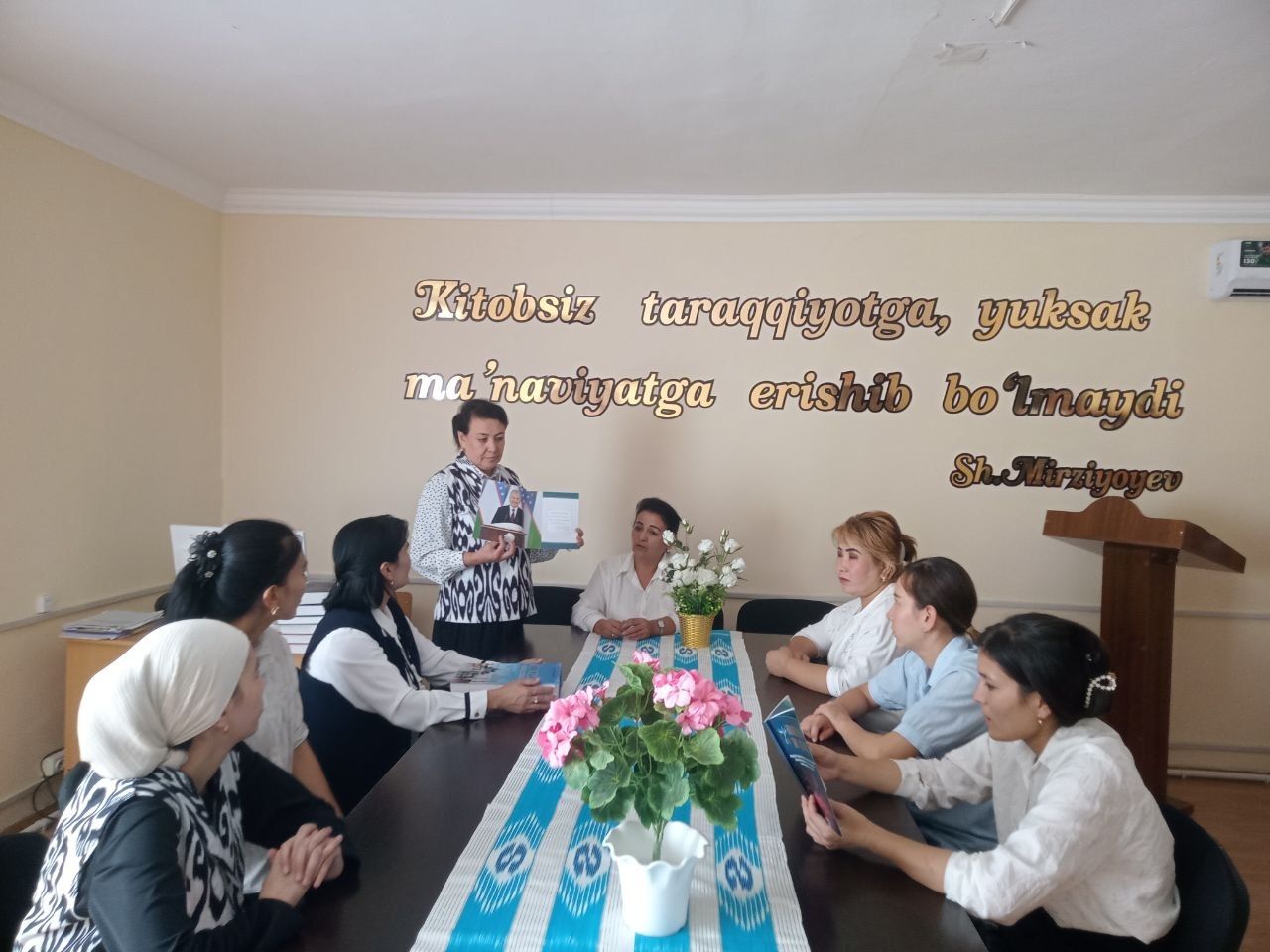  “Yagona Vatan — yagona xalq bo‘lib, hayot va kelajak yaratamiz” nomli kitobning taqdimoti o‘tkazildi.
